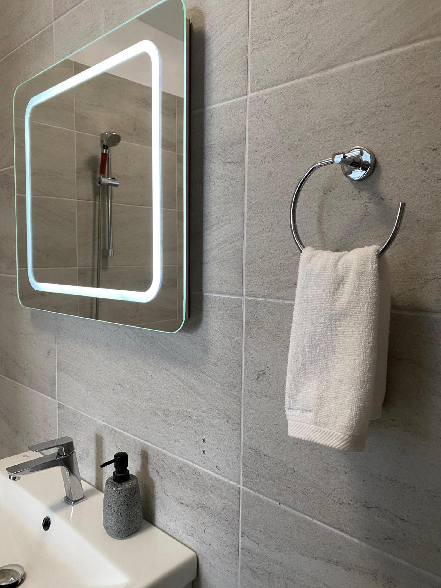 Iako Premium Apartament นาโวดาริ ภายนอก รูปภาพ