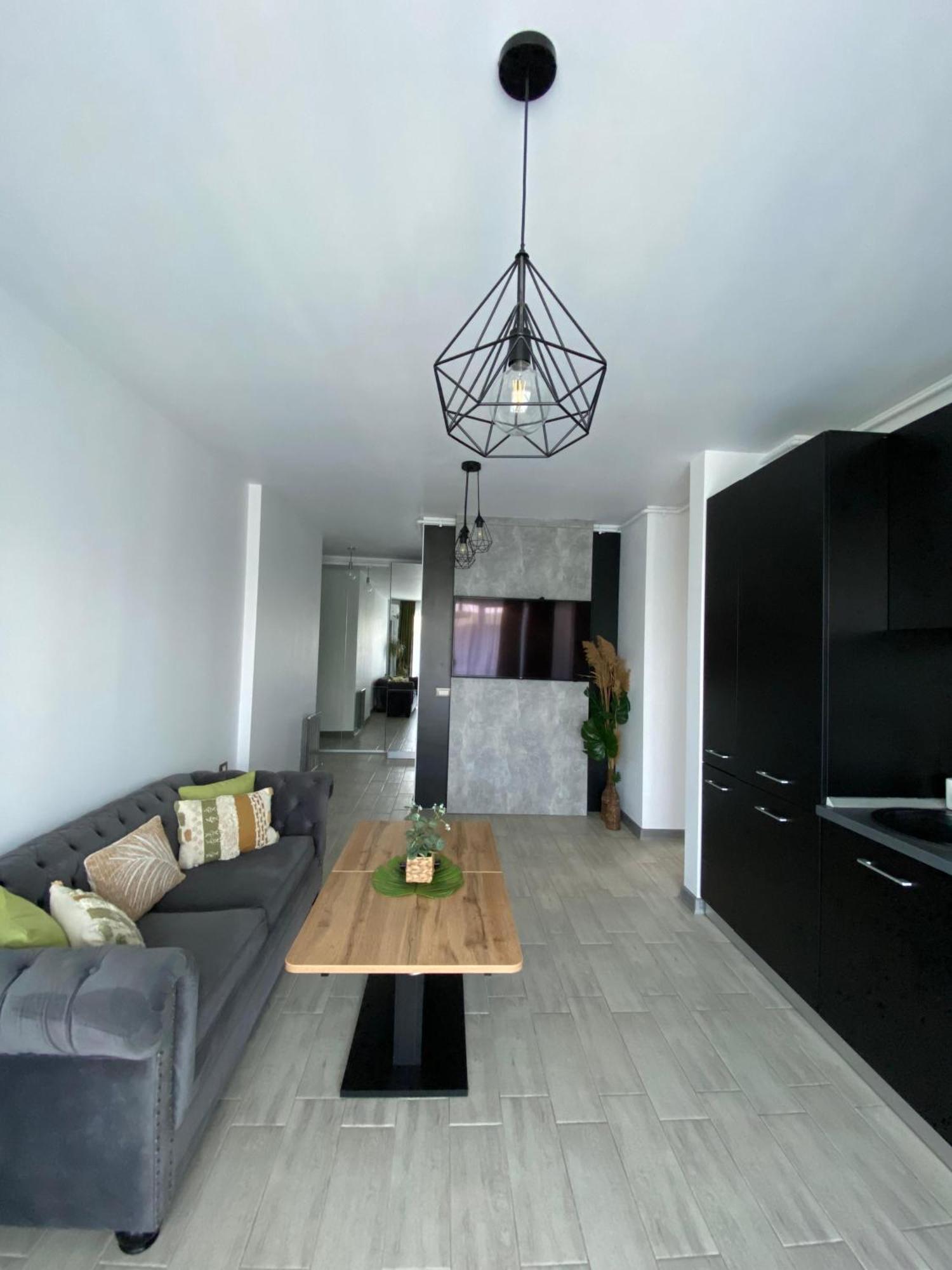 Iako Premium Apartament นาโวดาริ ภายนอก รูปภาพ