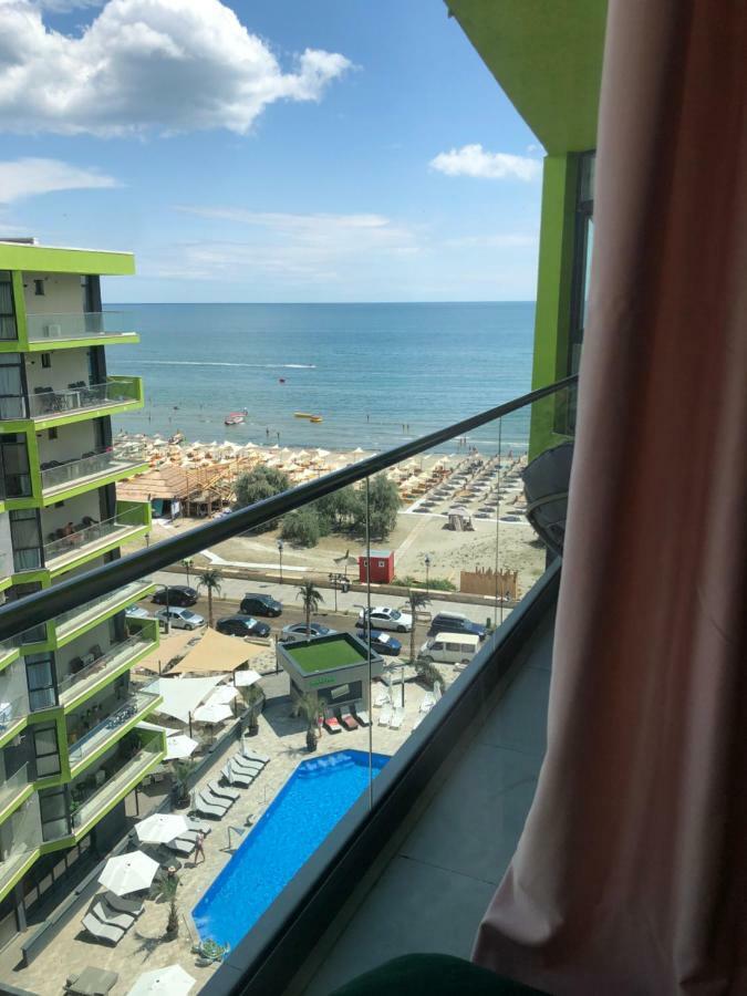 Iako Premium Apartament นาโวดาริ ภายนอก รูปภาพ